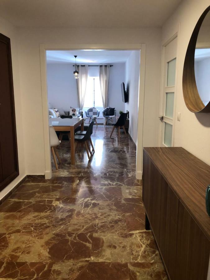 Gatu Premium Villa Aramburu, " Preferente Mayores De 25 Anos Y Familias " エル・プエルト・デ・サンタ・マリア エクステリア 写真