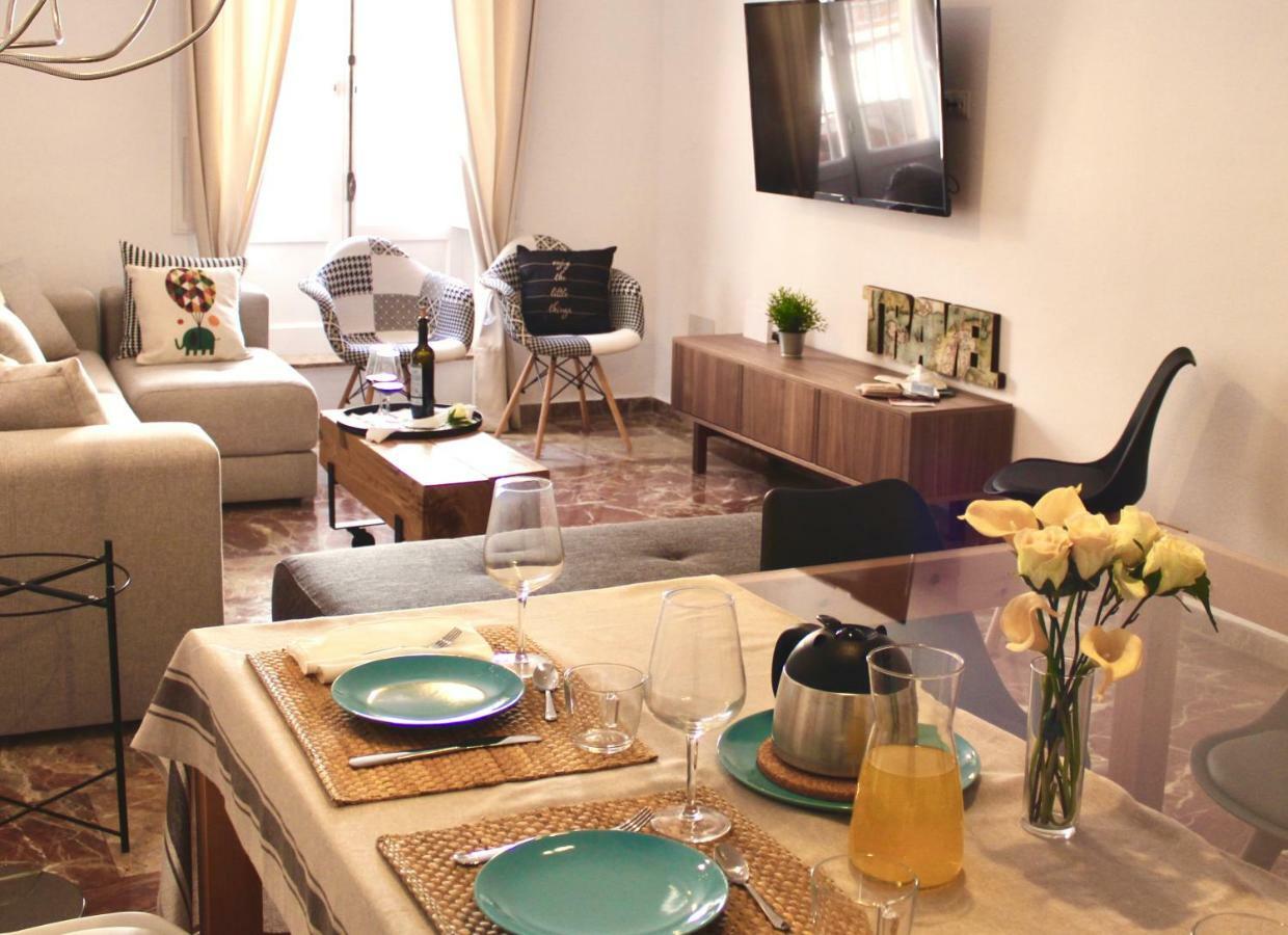Gatu Premium Villa Aramburu, " Preferente Mayores De 25 Anos Y Familias " エル・プエルト・デ・サンタ・マリア エクステリア 写真